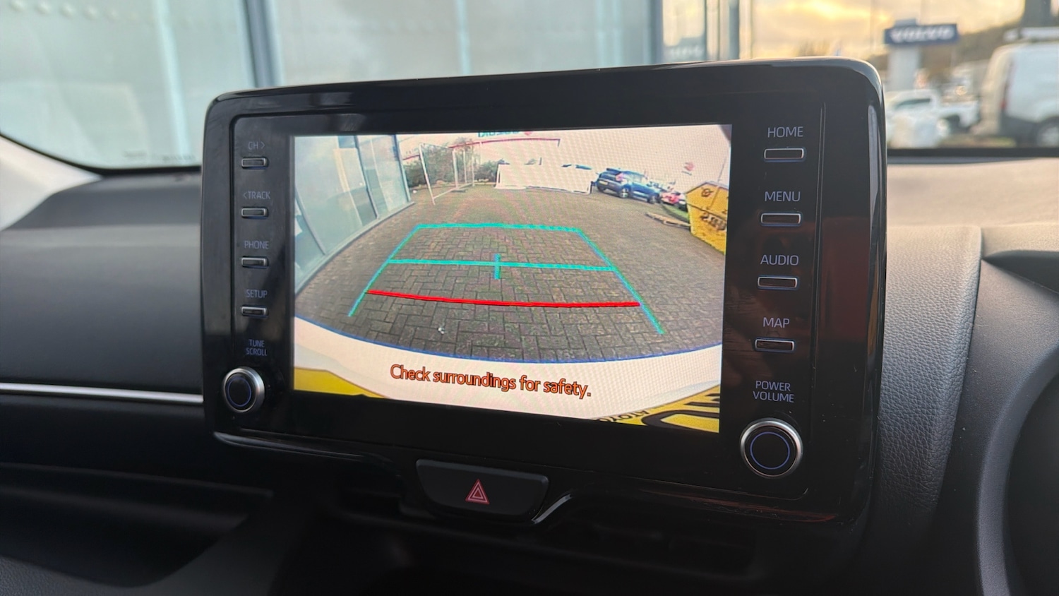 Used Toyota Yaris 2021 for sale - 76817373: Photo 24