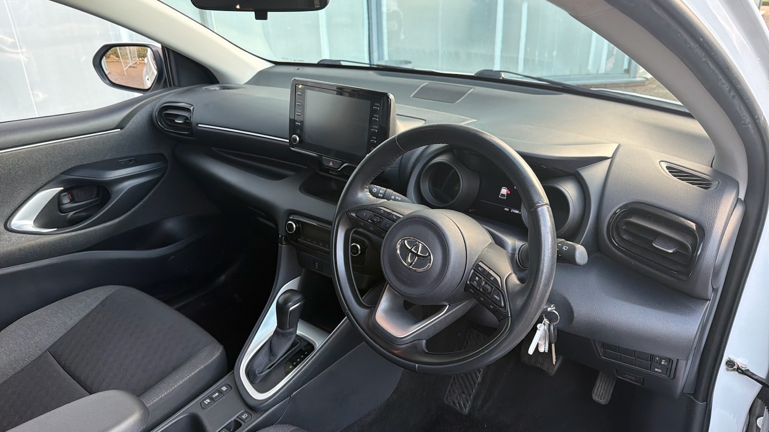 Used Toyota Yaris 2021 for sale - 76817373: Photo 25