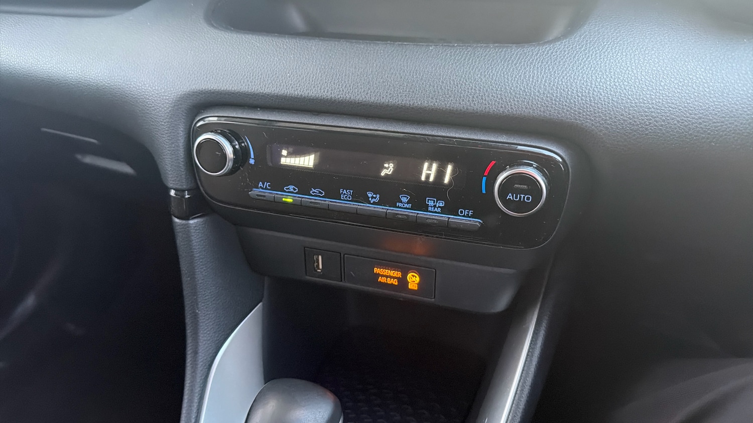 Used Toyota Yaris 2021 for sale - 76817373: Photo 29