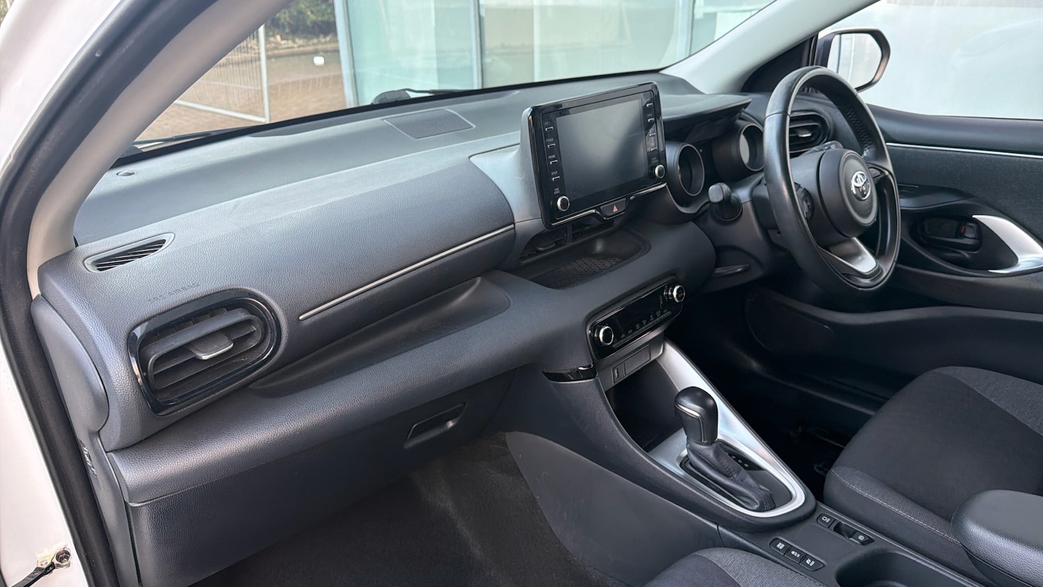 Used Toyota Yaris 2021 for sale - 76817373: Photo 35