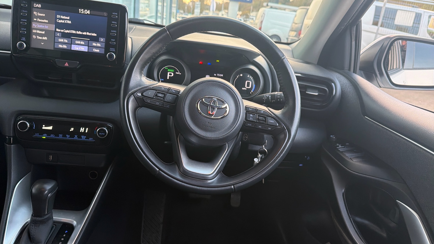 Used Toyota Yaris 2021 for sale - 76817373: Photo 8