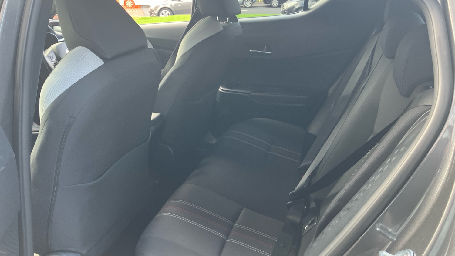 Used Toyota C-HR 2022 for sale - 76567658: Photo 13