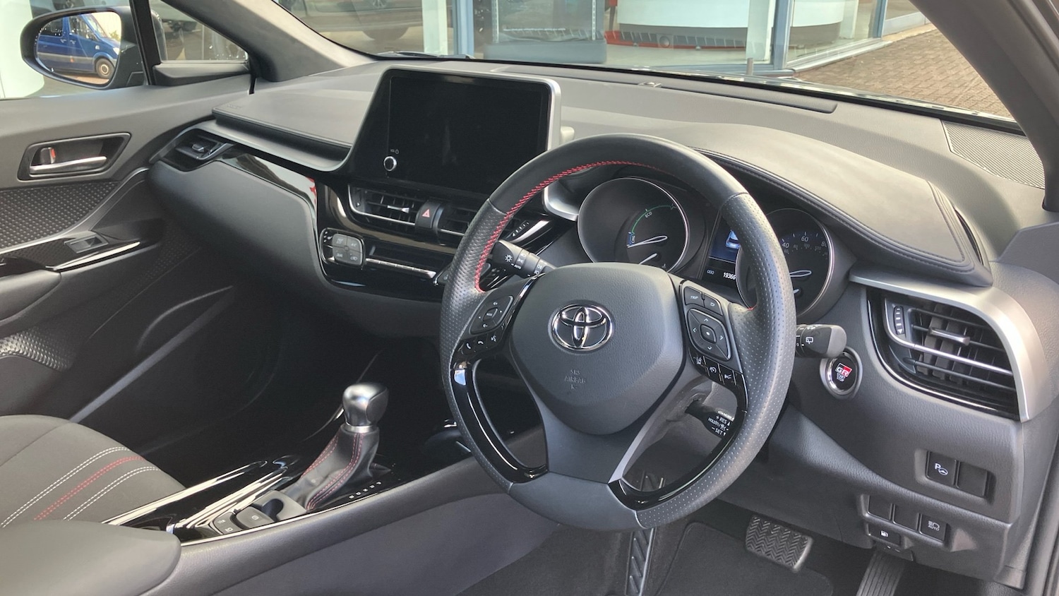 Used Toyota C-HR 2022 for sale - 76567658: Photo 25