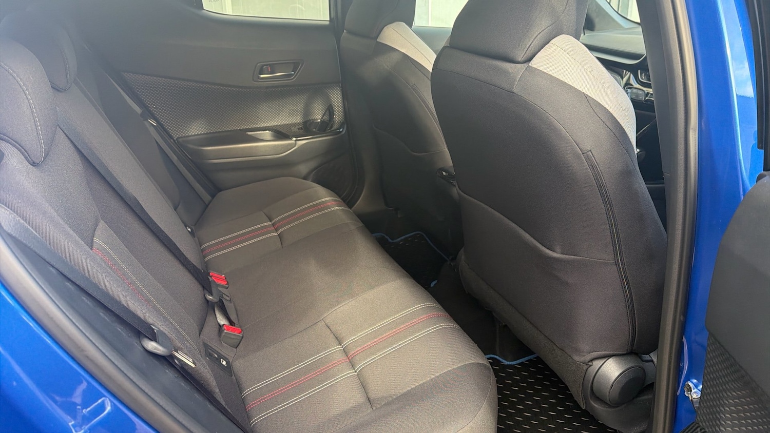 Used Toyota C-HR 2022 for sale - 77026003: Photo 12