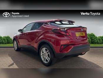 Used Toyota C-HR 2023 for sale - 79800799: Photo