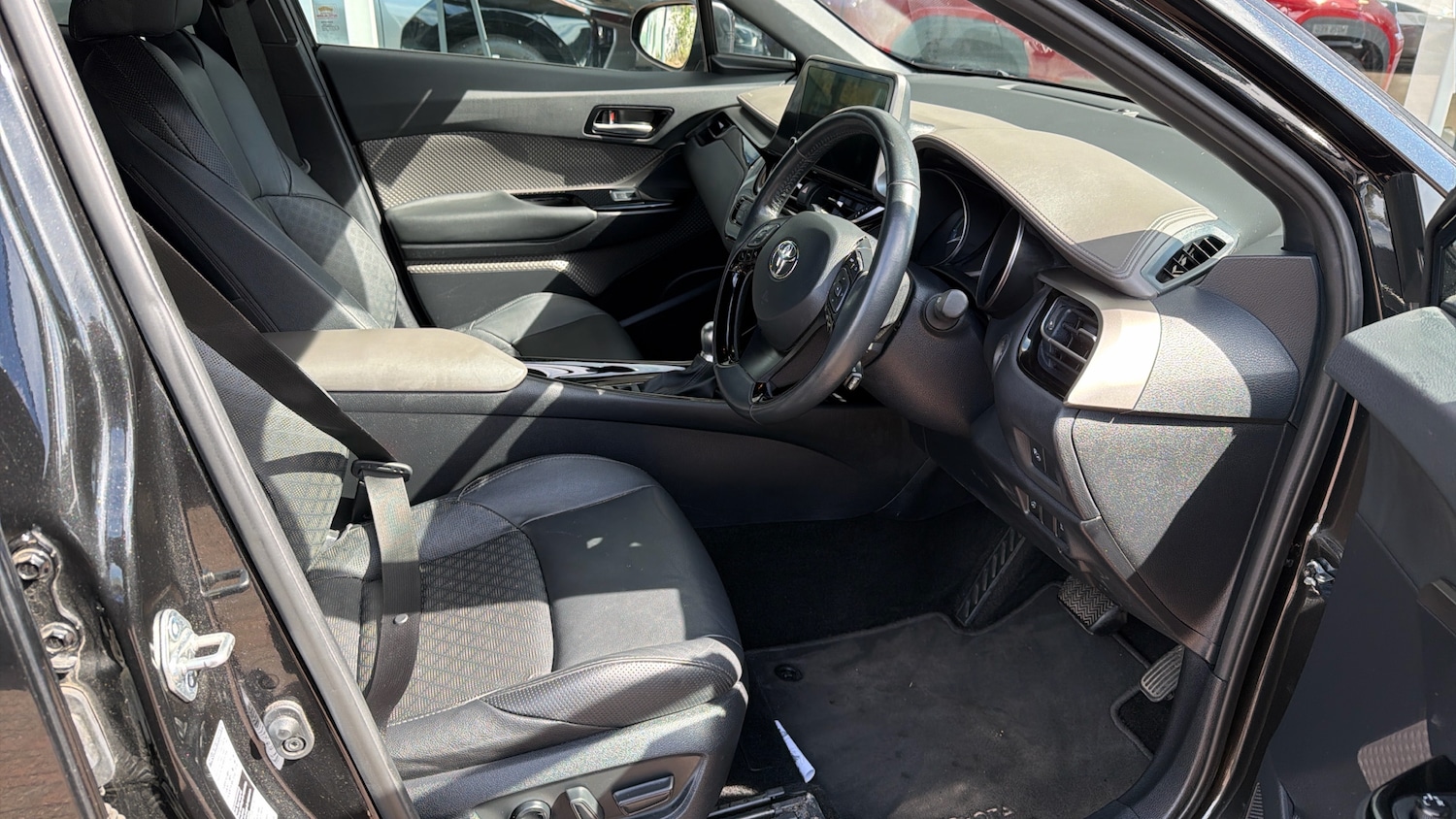 Used Toyota C-HR 2022 for sale - 78185888: Photo 12