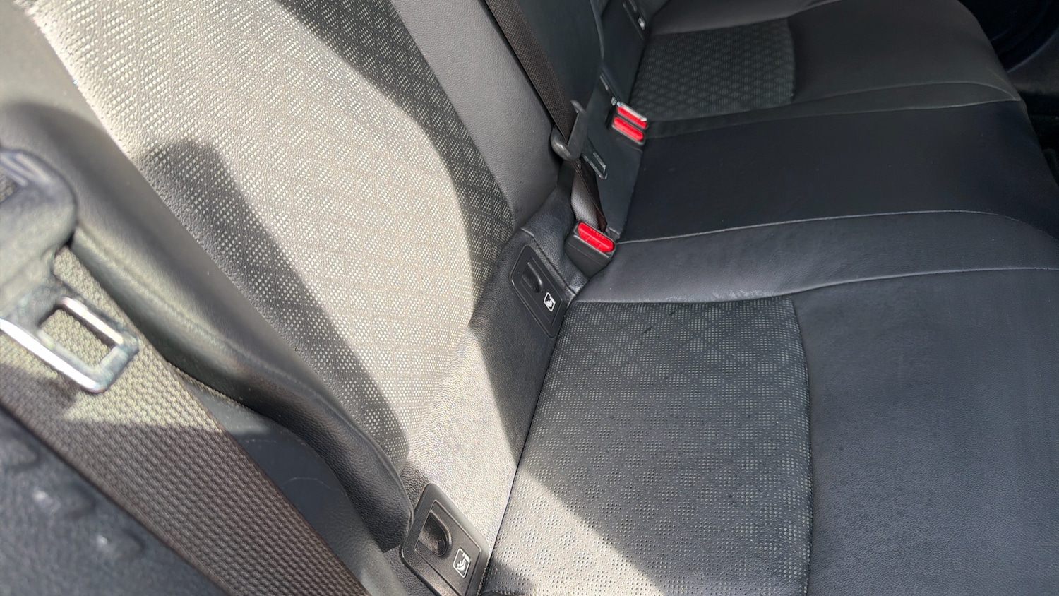 Used Toyota C-HR 2022 for sale - 78185888: Photo 14