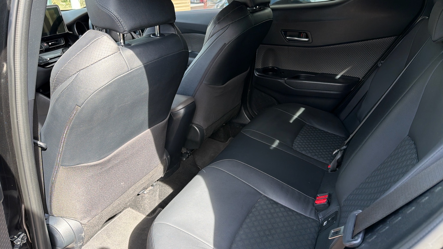 Used Toyota C-HR 2022 for sale - 78185888: Photo 15