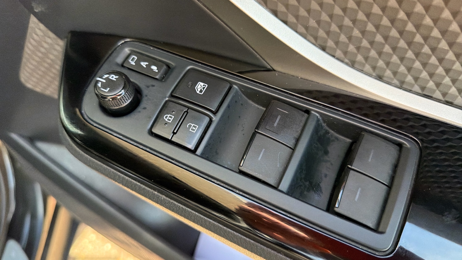 Used Toyota C-HR 2022 for sale - 78185888: Photo 35