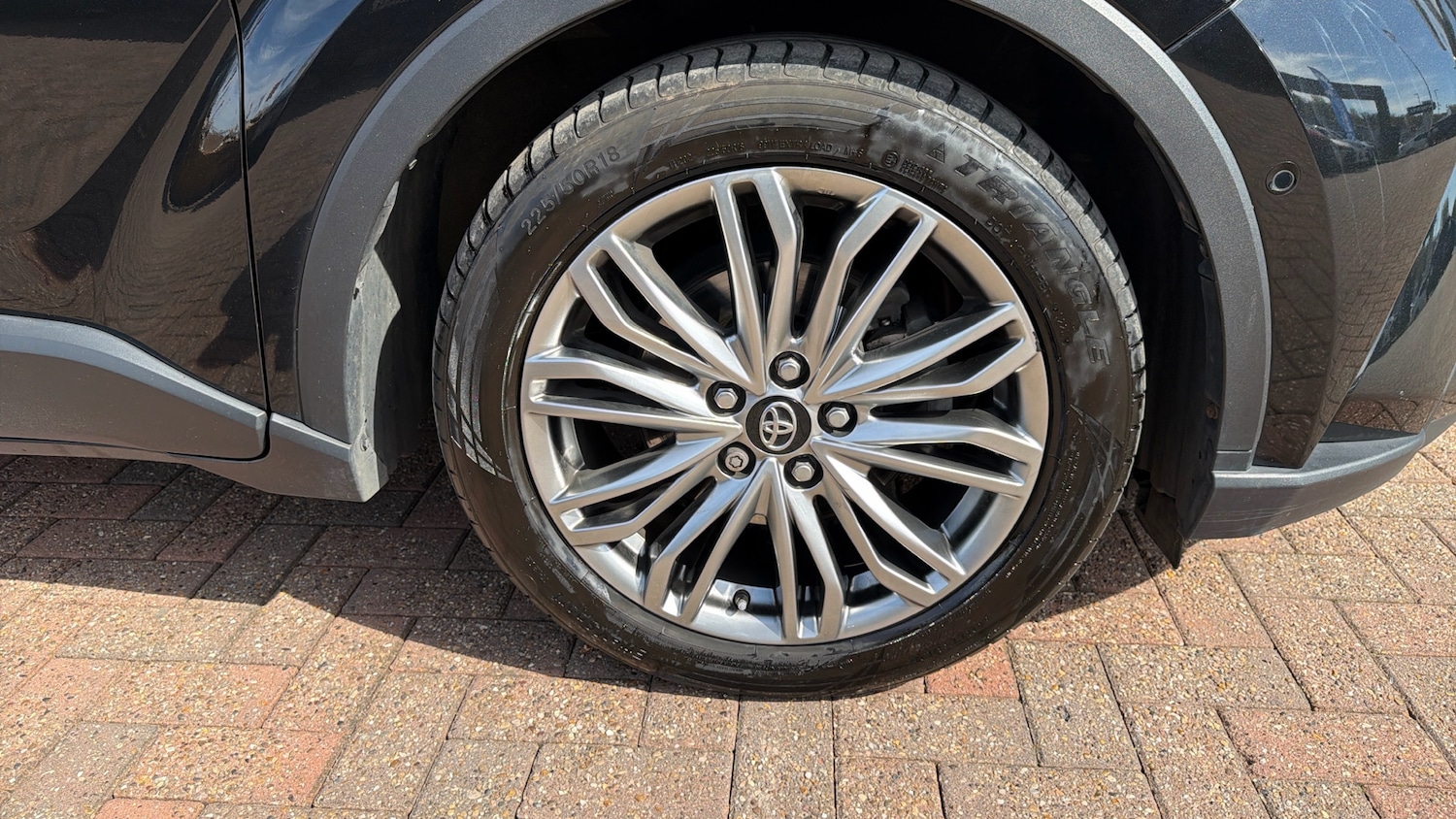 Used Toyota C-HR 2022 for sale - 78185888: Photo 40