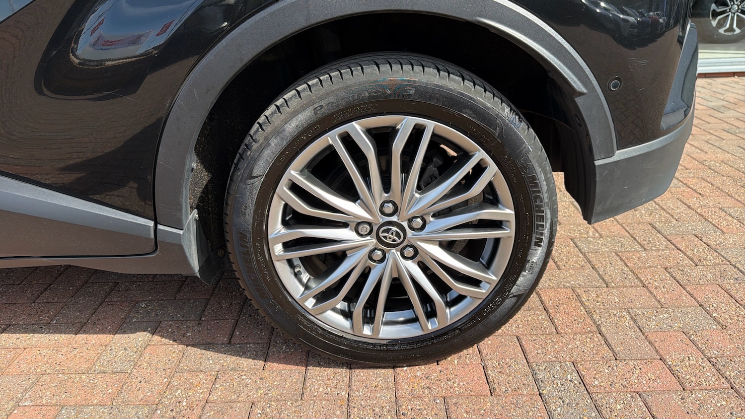 Used Toyota C-HR 2022 for sale - 78185888: Photo 43