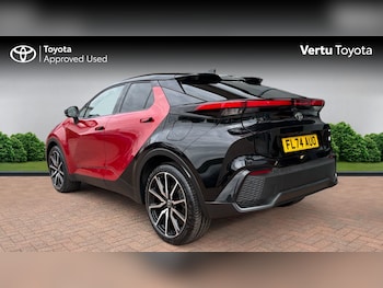Used Toyota C-HR 2024 for sale - 79045648: Photo