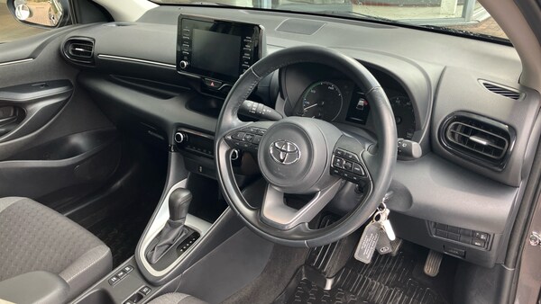 Used Toyota Yaris 2022 for sale - 76183177: Photo 25
