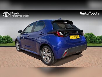Used Toyota Yaris 2024 for sale - 78555995: Photo