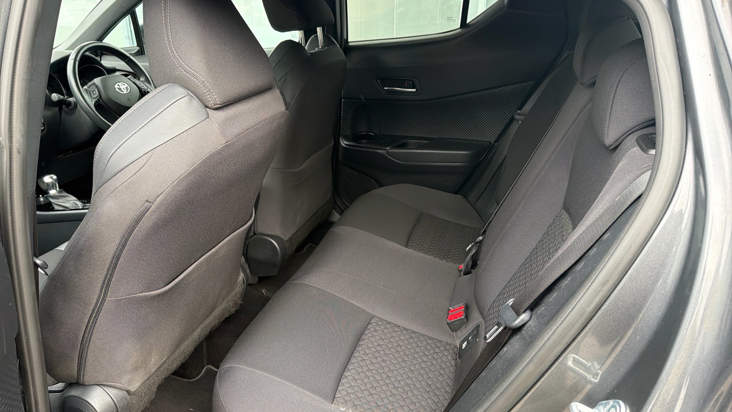 Used Toyota C-HR 2022 for sale - 76643252: Photo 13