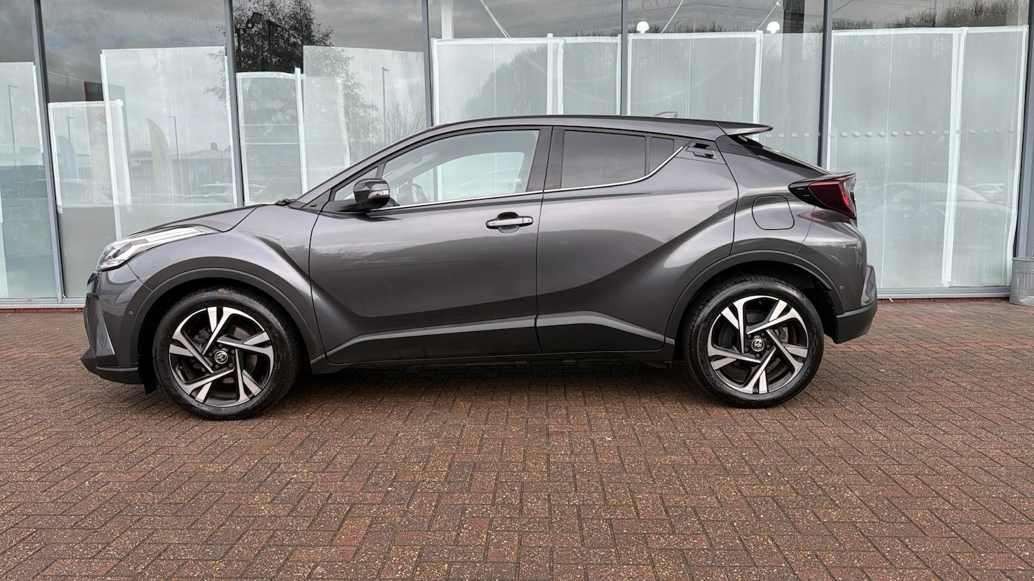 Used Toyota C-HR 2022 for sale - 76643252: Photo 17