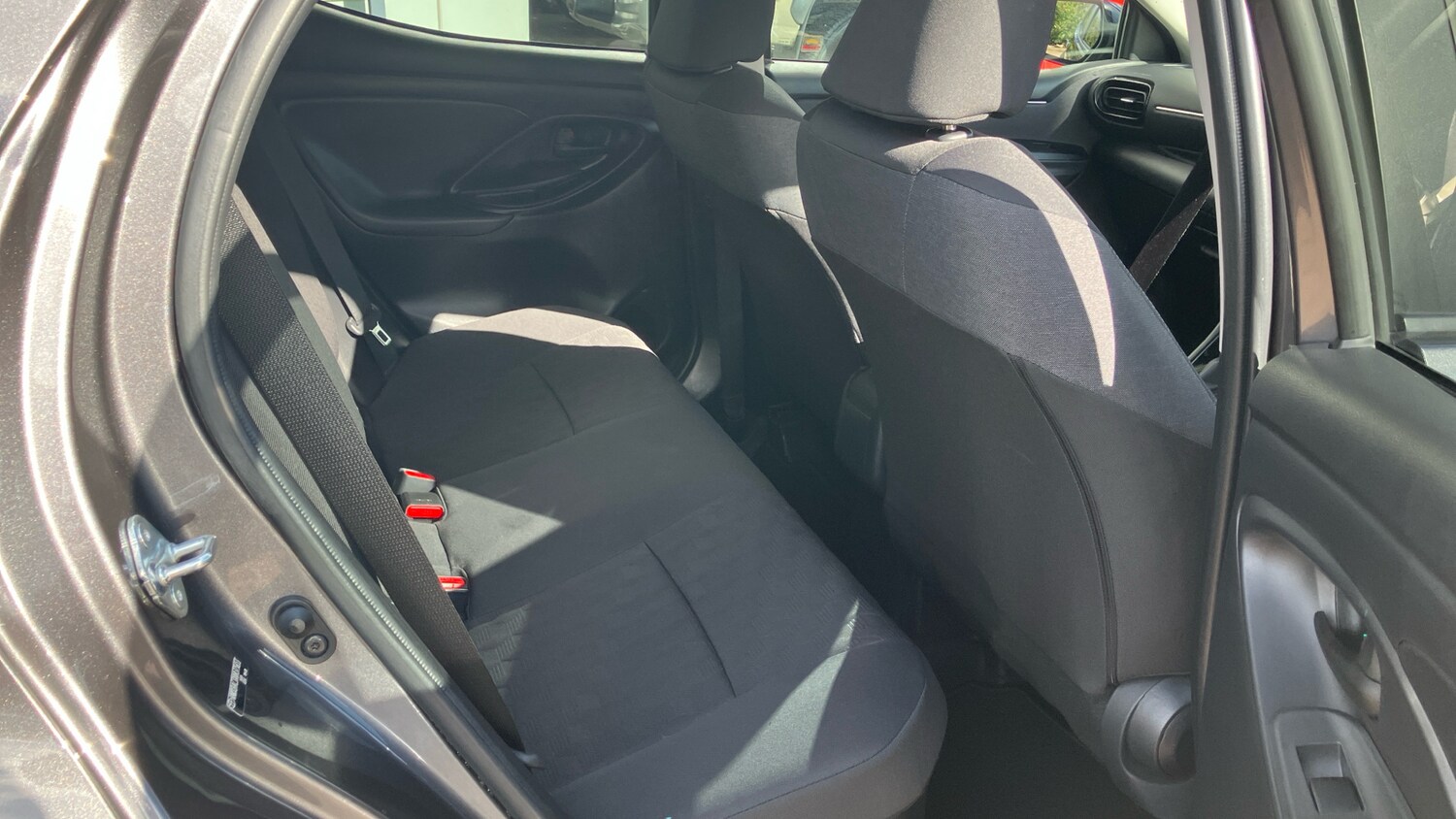 Used Toyota Yaris 2024 for sale - 75919424: Photo 12