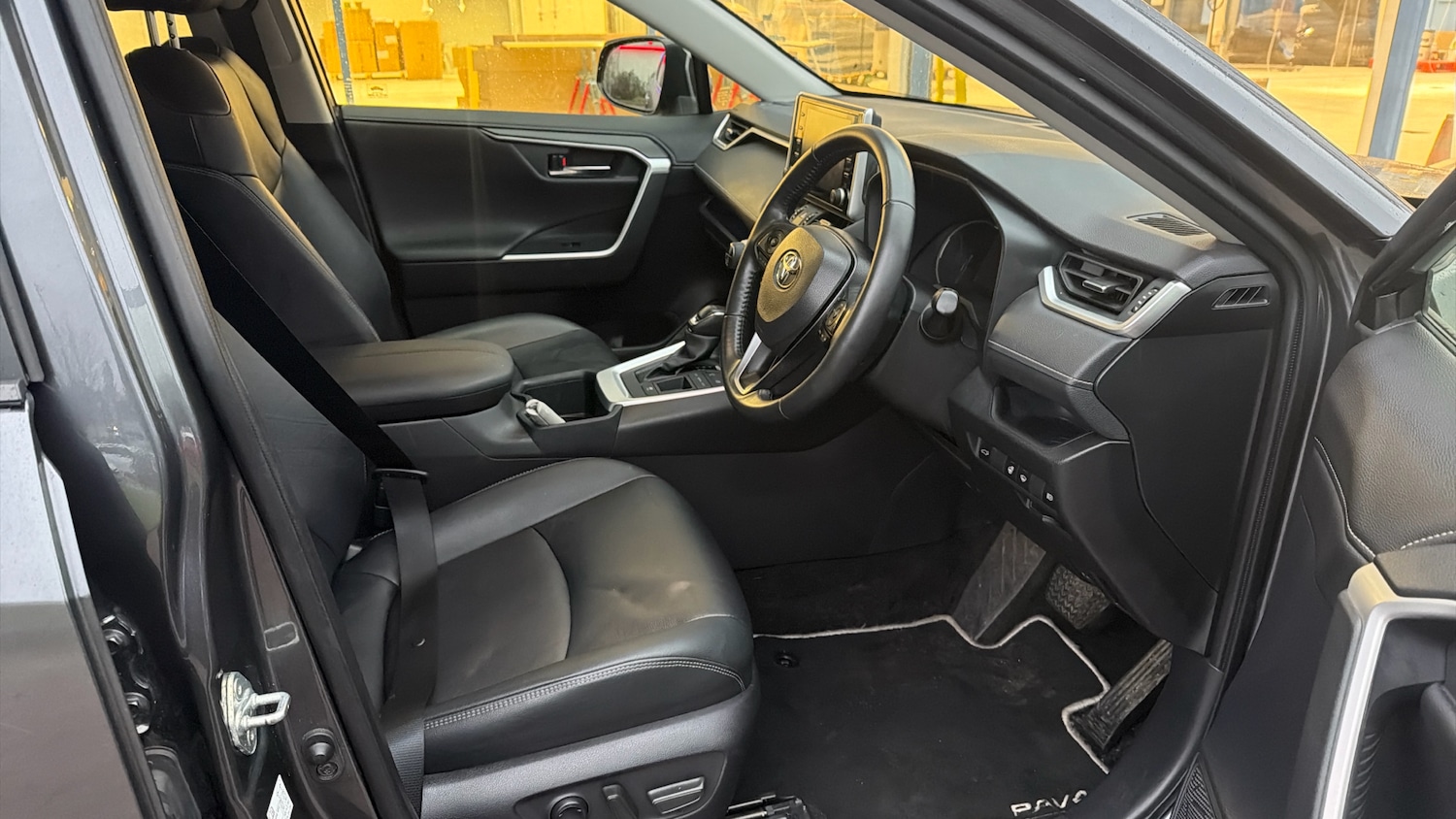 Used Toyota RAV4 2022 for sale - 77277204: Photo 11