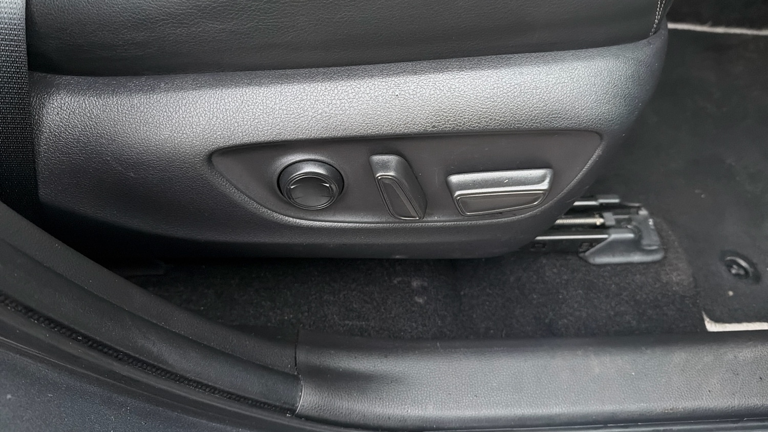 Used Toyota RAV4 2022 for sale - 77277204: Photo 28