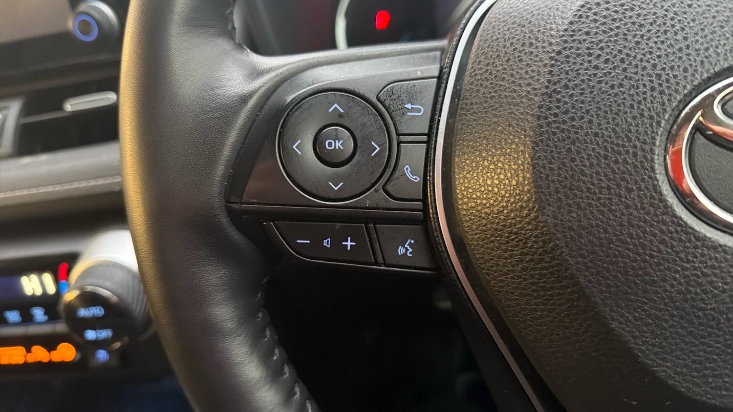 Used Toyota RAV4 2022 for sale - 77277204: Photo 29