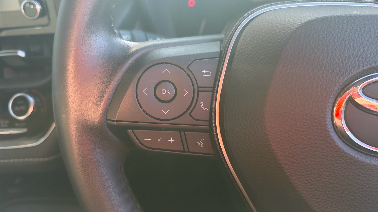 Used Toyota Corolla 2020 for sale - 76694758: Photo 27