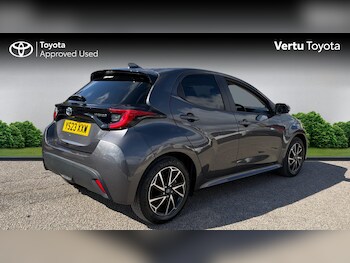 Used Toyota Yaris 2023 for sale - 78025256: Photo