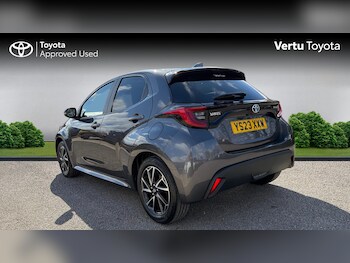 Used Toyota Yaris 2023 for sale - 78025256: Photo