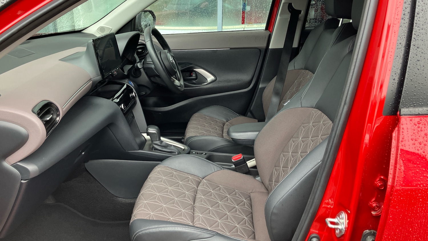 Used Toyota Yaris Cross 2022 for sale - 76079618: Photo 10