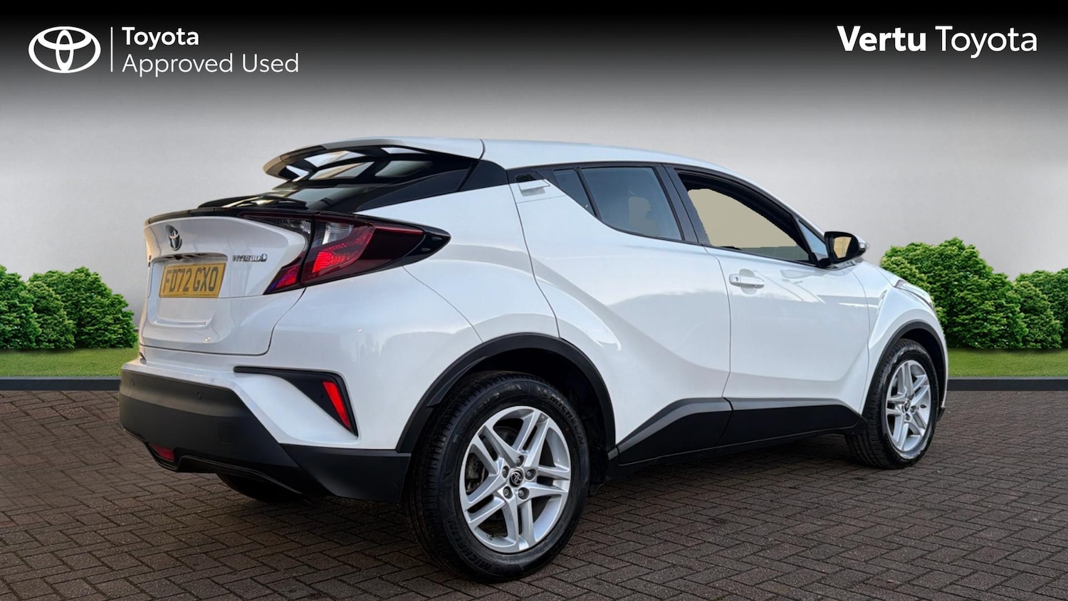 Used Toyota C-HR 2023 for sale - 77300292: Photo 2