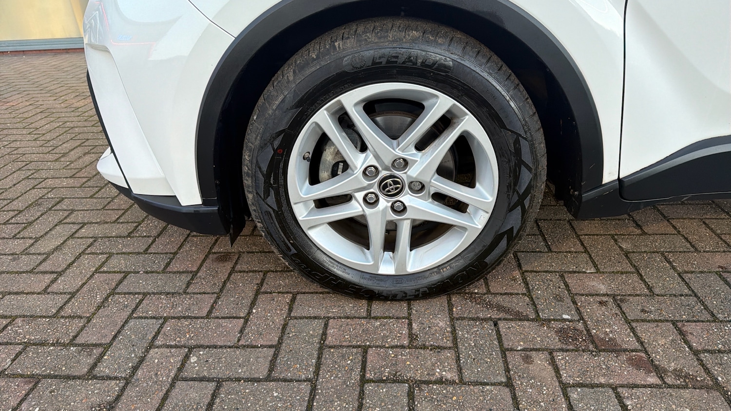 Used Toyota C-HR 2023 for sale - 77300292: Photo 34