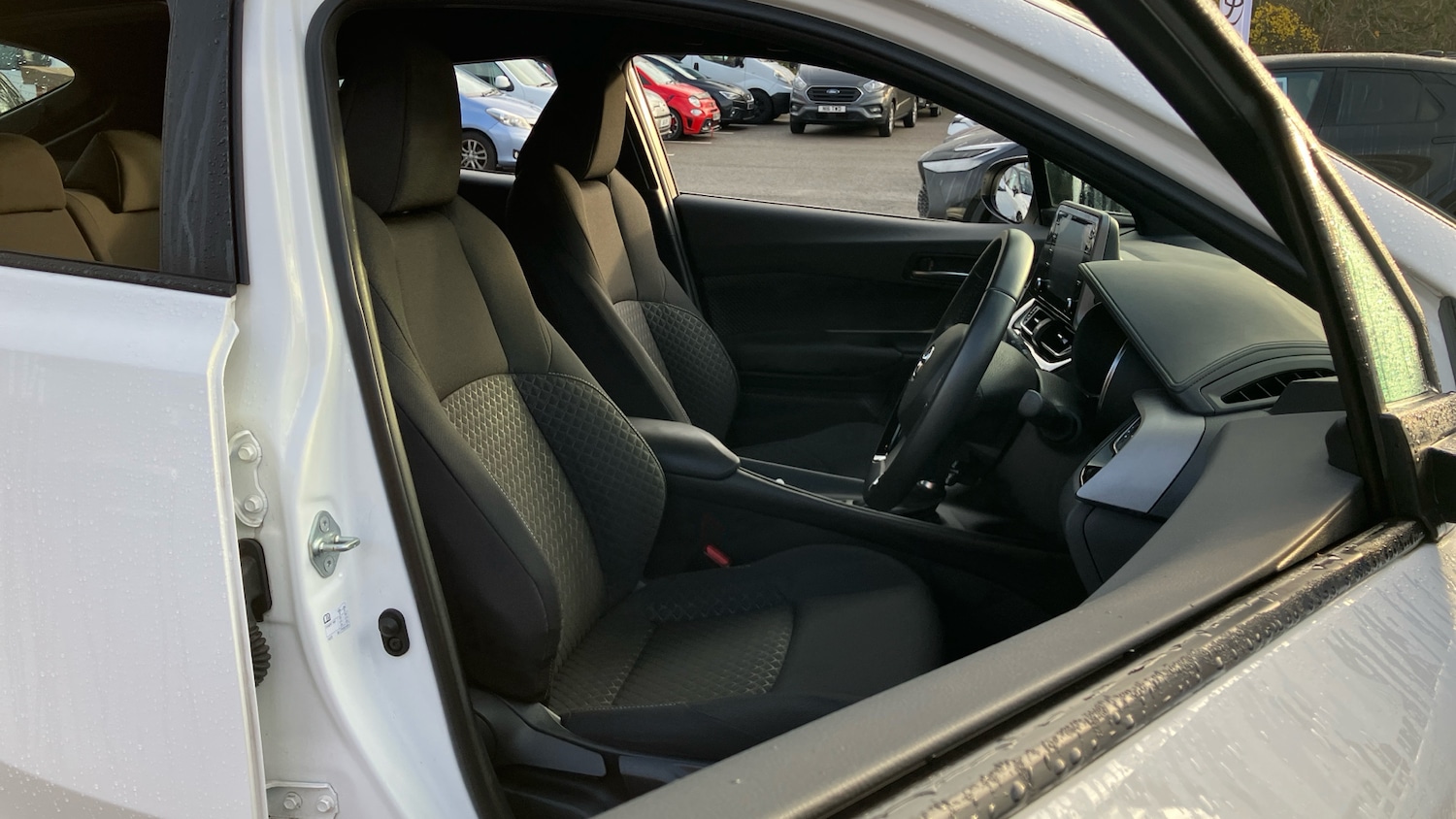 Used Toyota C-HR 2023 for sale - 77300292: Photo 39