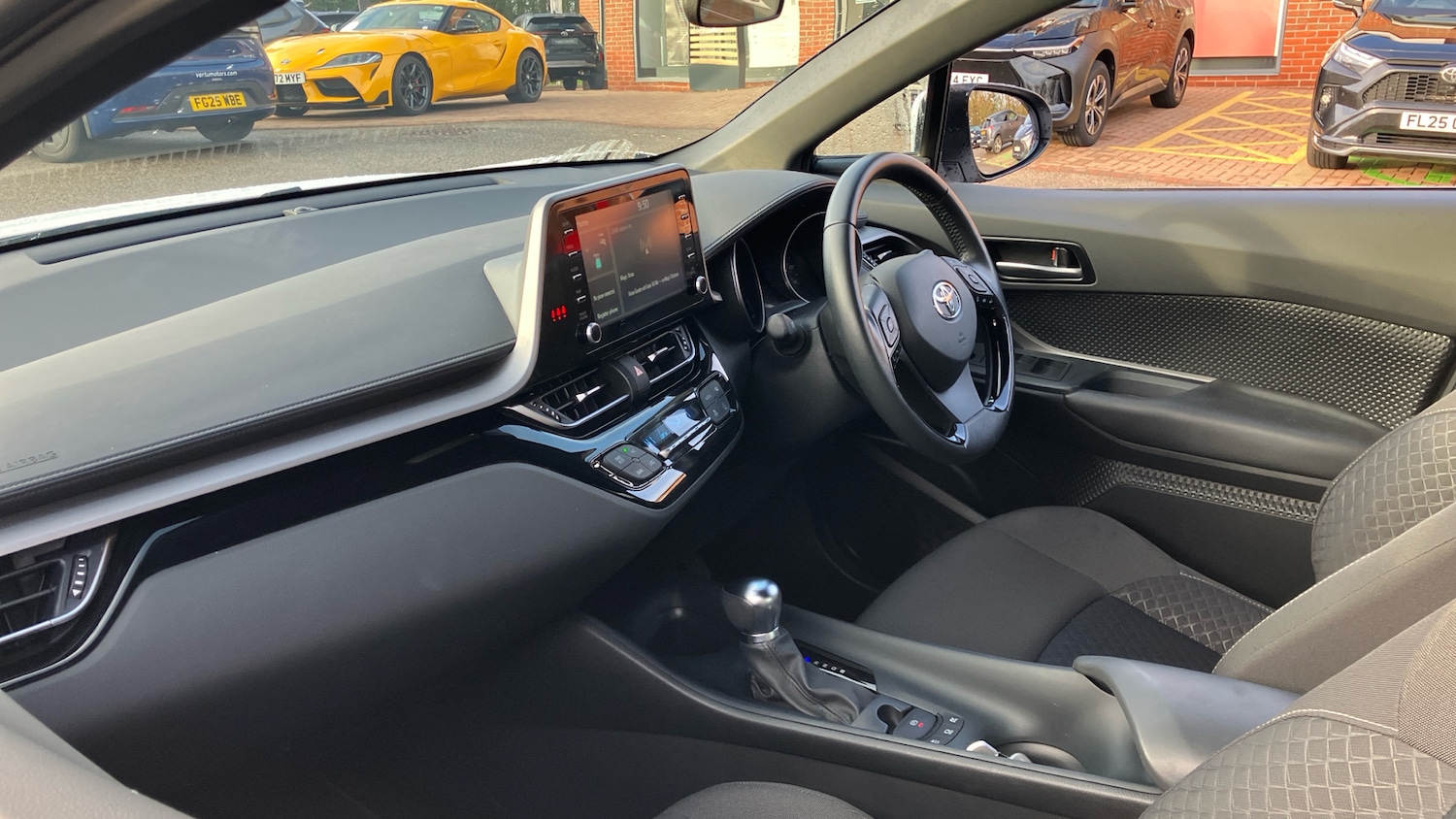 Used Toyota C-HR 2023 for sale - 77300292: Photo 44