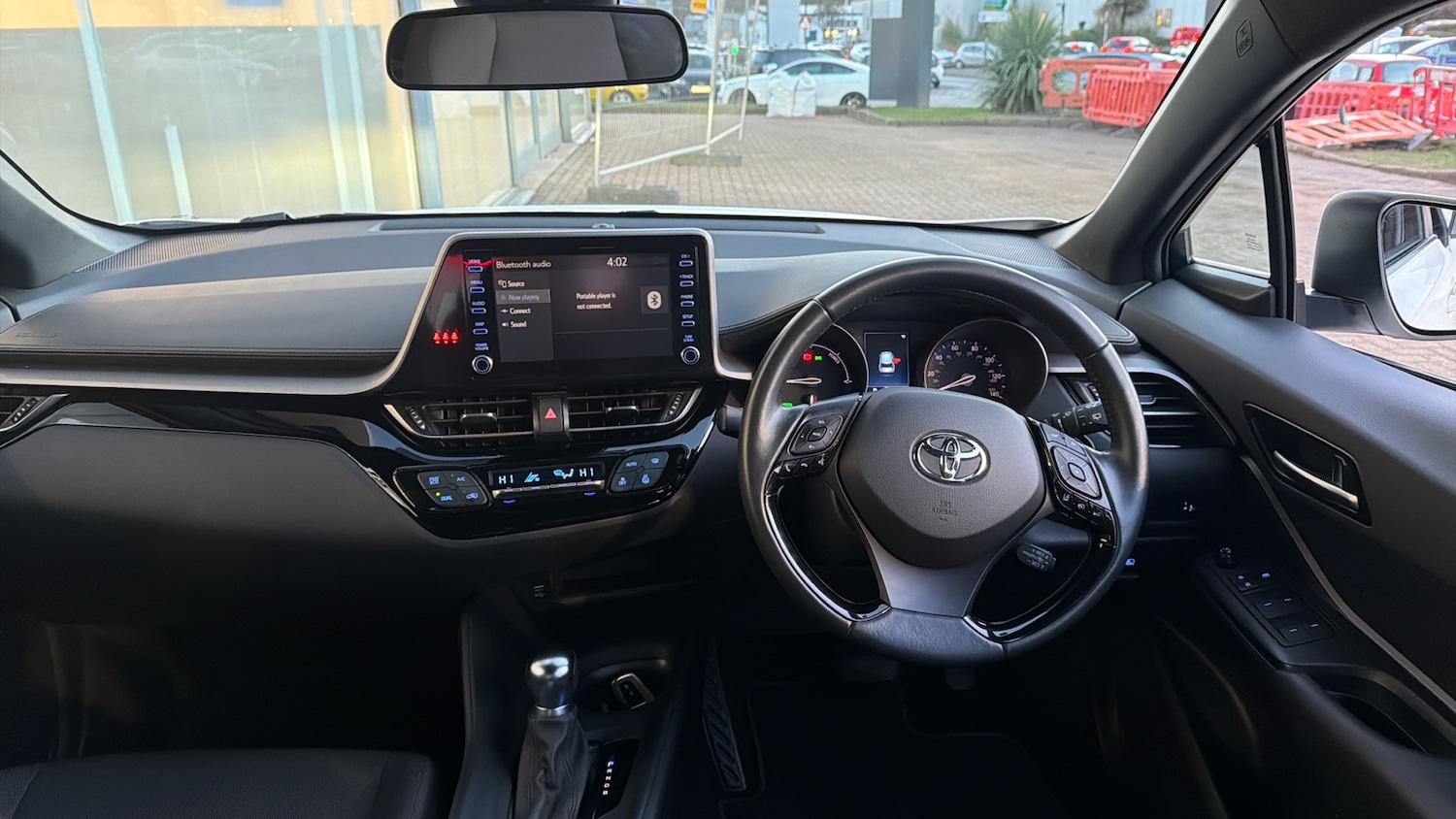 Used Toyota C-HR 2023 for sale - 77300292: Photo 5