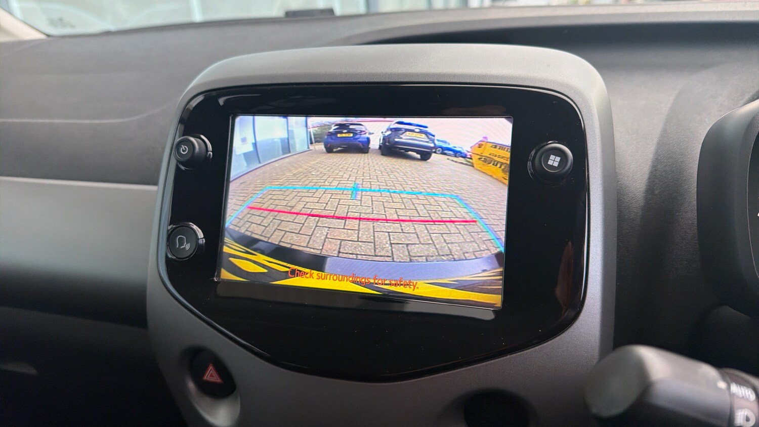 Used Toyota AYGO 2019 for sale - 76611170: Photo 24