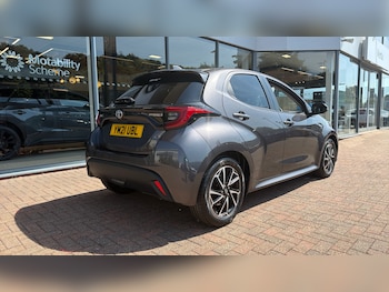 Used Toyota Yaris 2021 for sale - 79491845: Photo