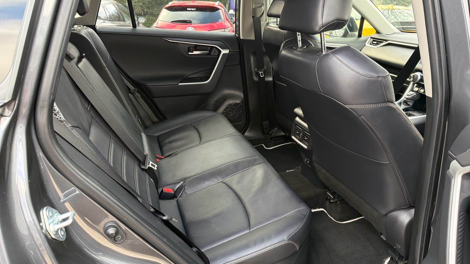 Used Toyota RAV4 2021 for sale - 77846341: Photo 12