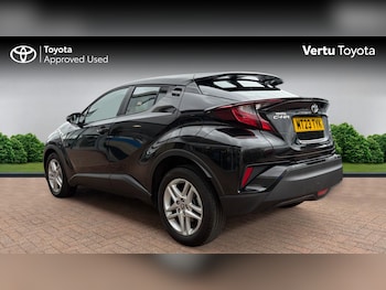 Used Toyota C-HR 2023 for sale - 79333762: Photo