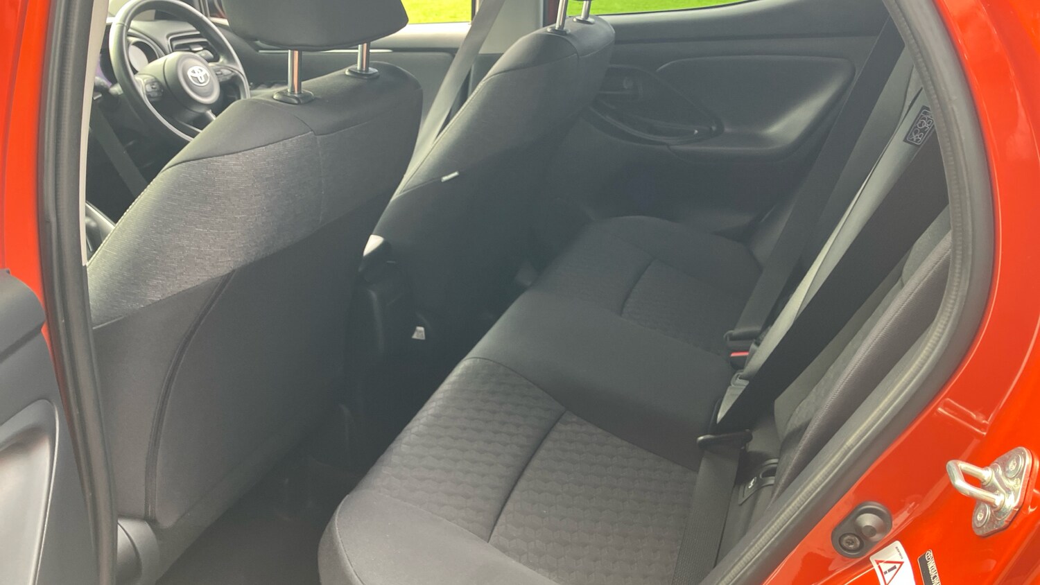 Used Toyota Yaris 2022 for sale - 76290478: Photo 13