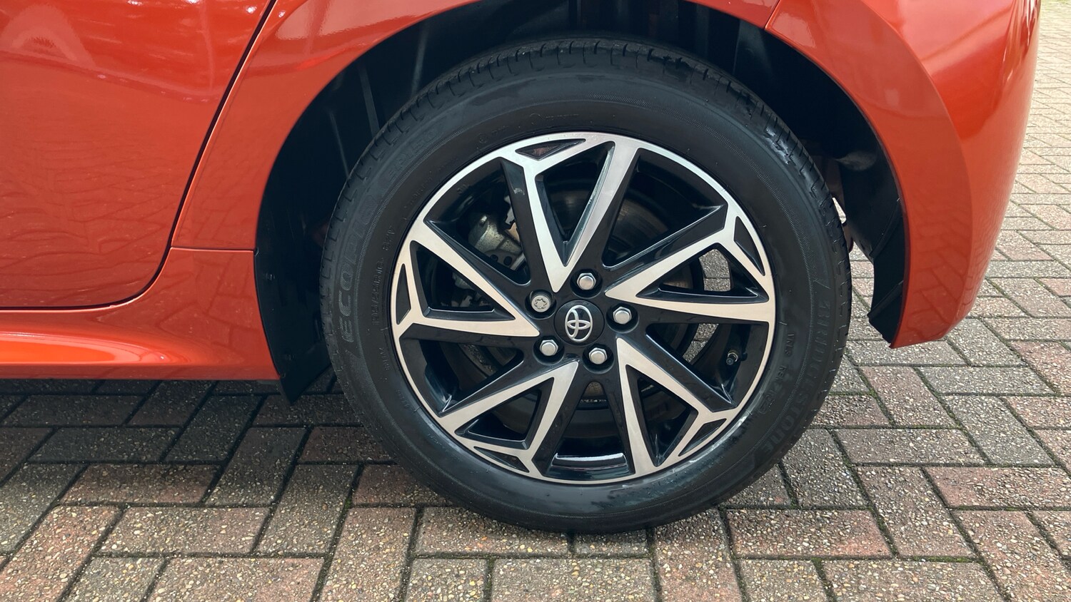 Used Toyota Yaris 2022 for sale - 76290478: Photo 33