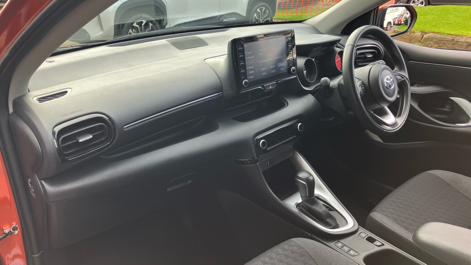 Used Toyota Yaris 2022 for sale - 76290478: Photo 34