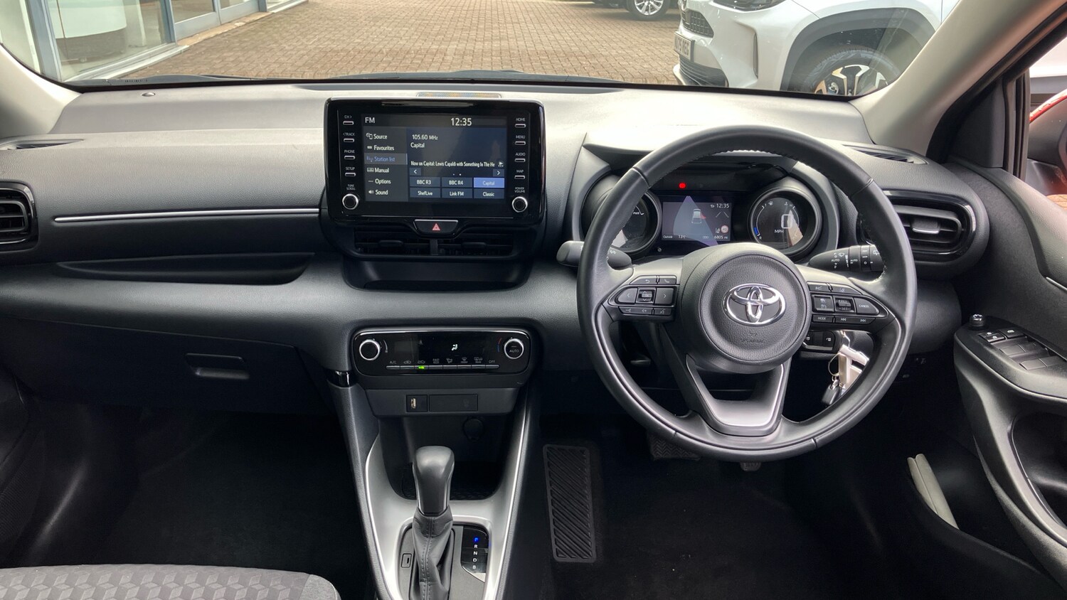 Used Toyota Yaris 2022 for sale - 76290478: Photo 5