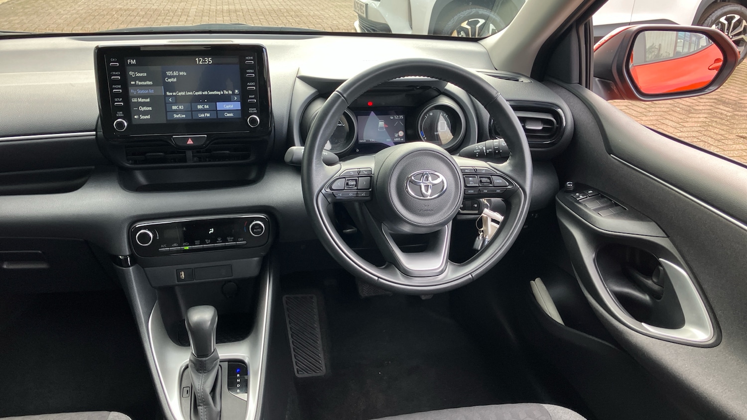 Used Toyota Yaris 2022 for sale - 76290478: Photo 6