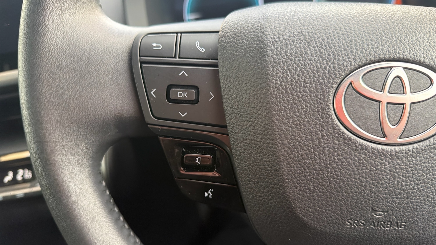 Used Toyota C-HR 2025 for sale - 77326707: Photo 27