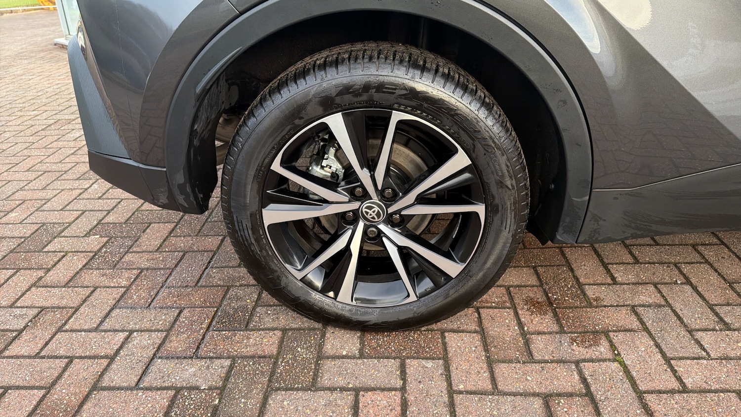 Used Toyota C-HR 2025 for sale - 77326707: Photo 32