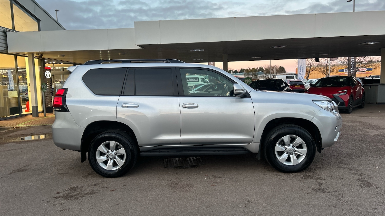 Used Toyota Land Cruiser 2022 for sale - 77760498: Photo 16