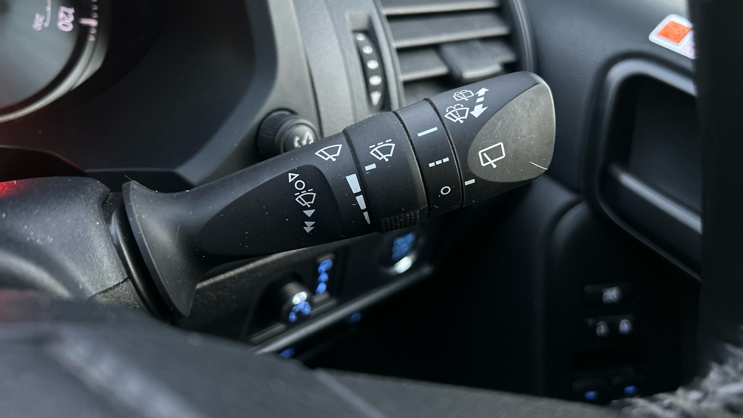 Used Toyota Land Cruiser 2022 for sale - 77760498: Photo 36