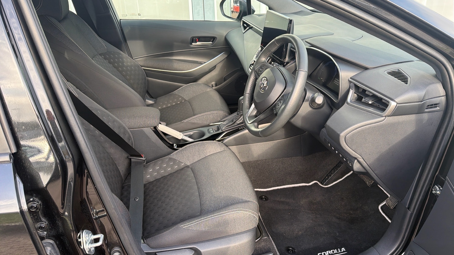 Used Toyota Corolla 2024 for sale - 77883720: Photo 11