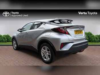 Used Toyota C-HR 2023 for sale - 79407980: Photo