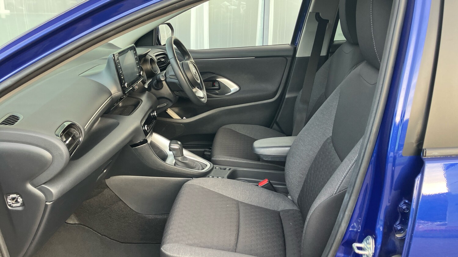 Used Toyota Yaris 2022 for sale - 76396835: Photo 10