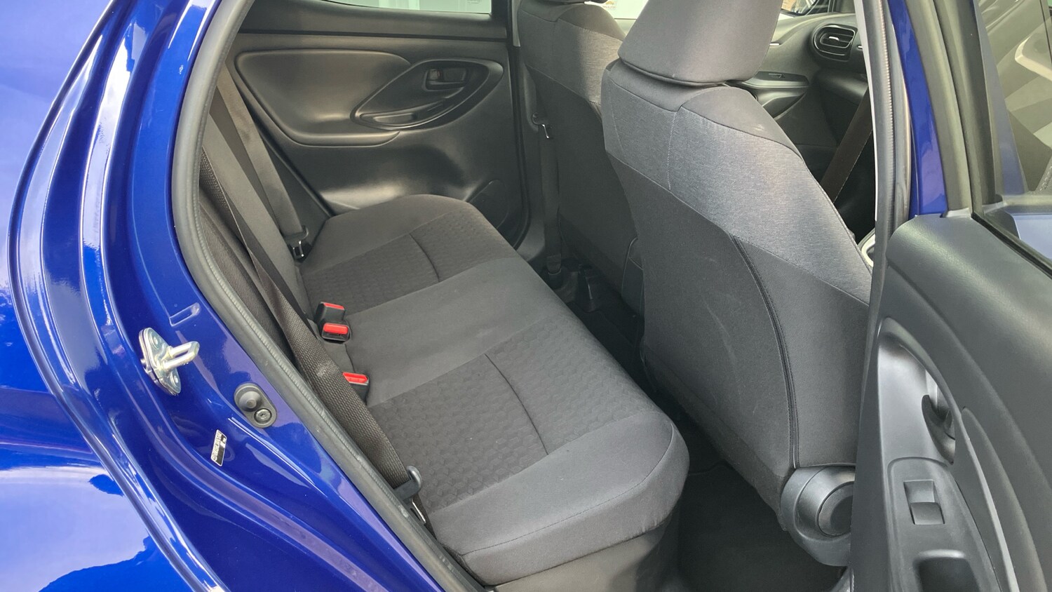 Used Toyota Yaris 2022 for sale - 76396835: Photo 12